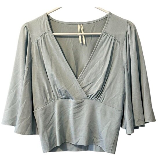 Anthropologie Top Size XS Women Light‎ Blue Bell Sleeve Crop Blouse Lightweight - Picture 1 of 8